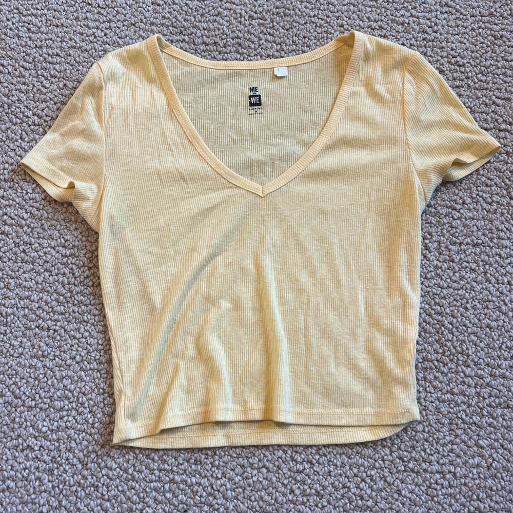 pacsun yellow short sleeve size medium